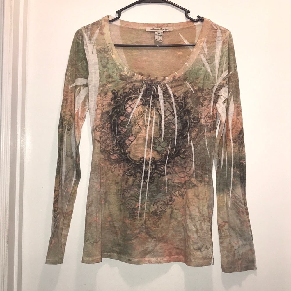 Long sleeve t-shirt